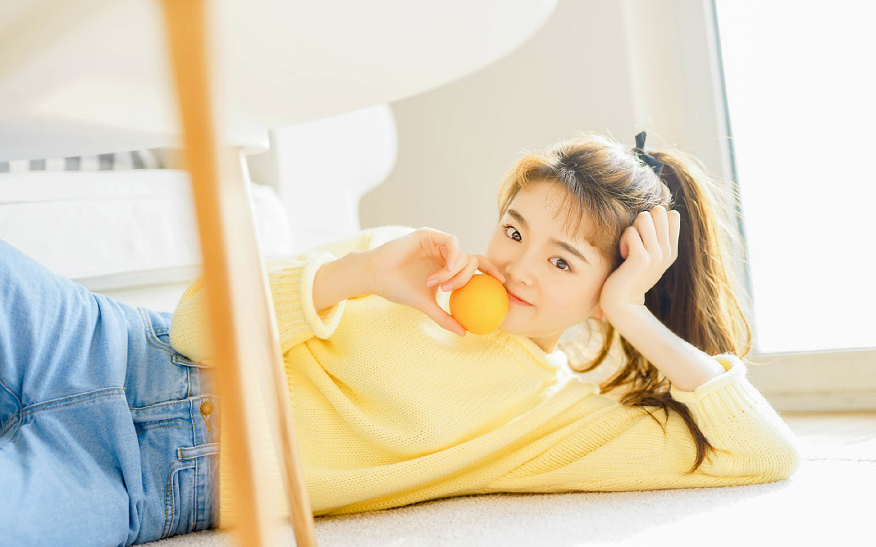 强强碰撞：球场上的精彩瞬间令人热血沸腾，强强相碰