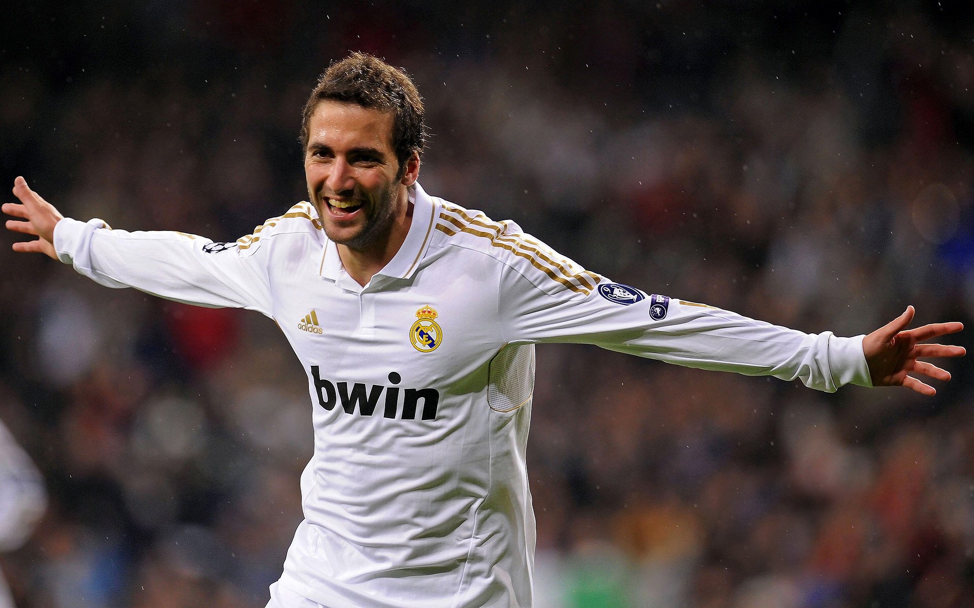 广场舞成为全民健身的标志性活动，广场舞属于全民健身吗